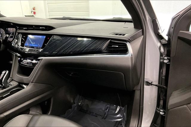 Used 2023 Cadillac XT6 Premium Luxury w/ Technology Package image 19