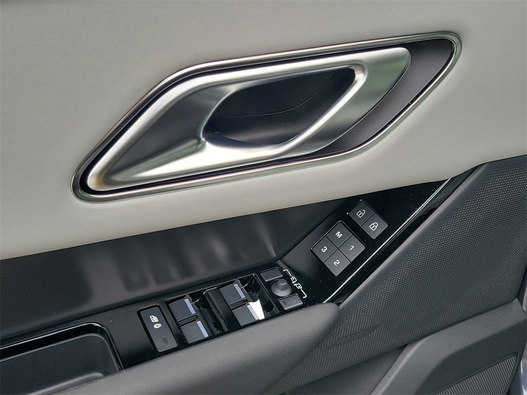 New 2026 Land Rover Range Rover Velar S image 24