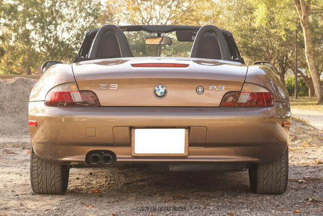 Used 2000 BMW Z3 2.5i image 7