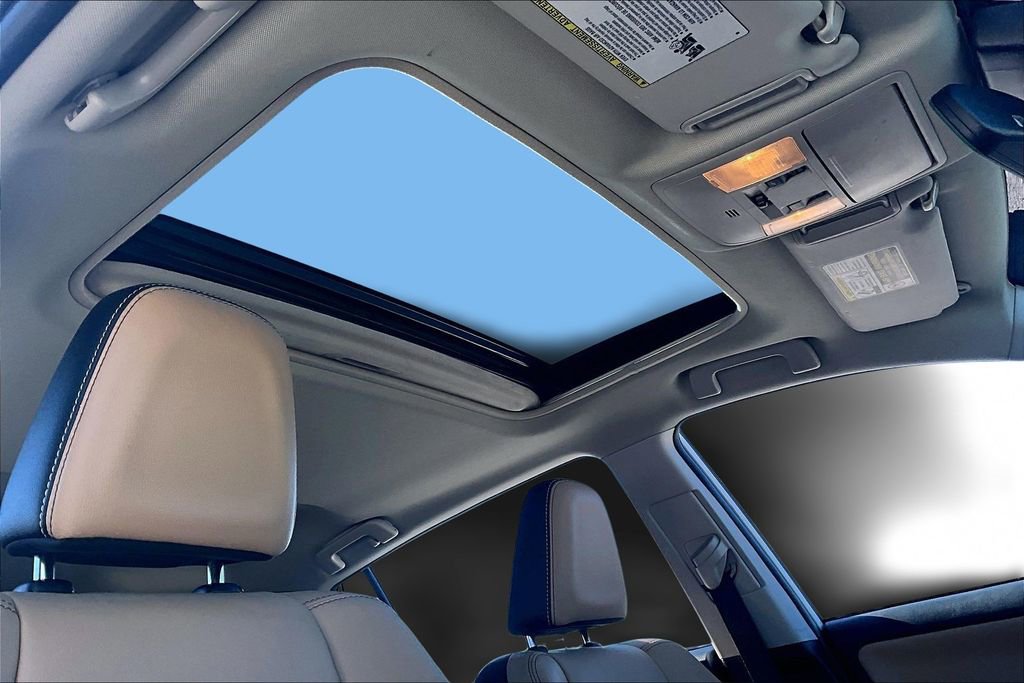 Used 2016 Toyota RAV4 Limited image 26