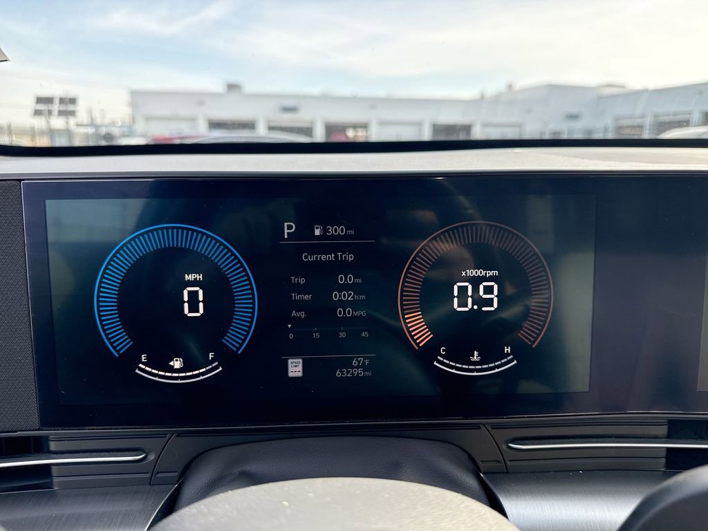 Used 2024 Hyundai Kona SEL image 14