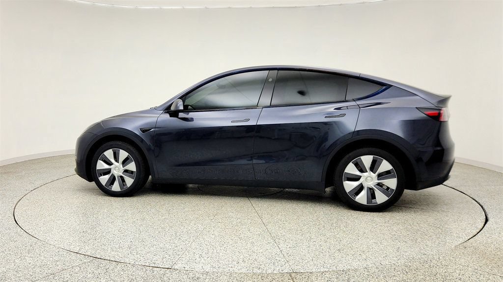 Used 2024 Tesla Model Y Long Range AWD/4WD image 8