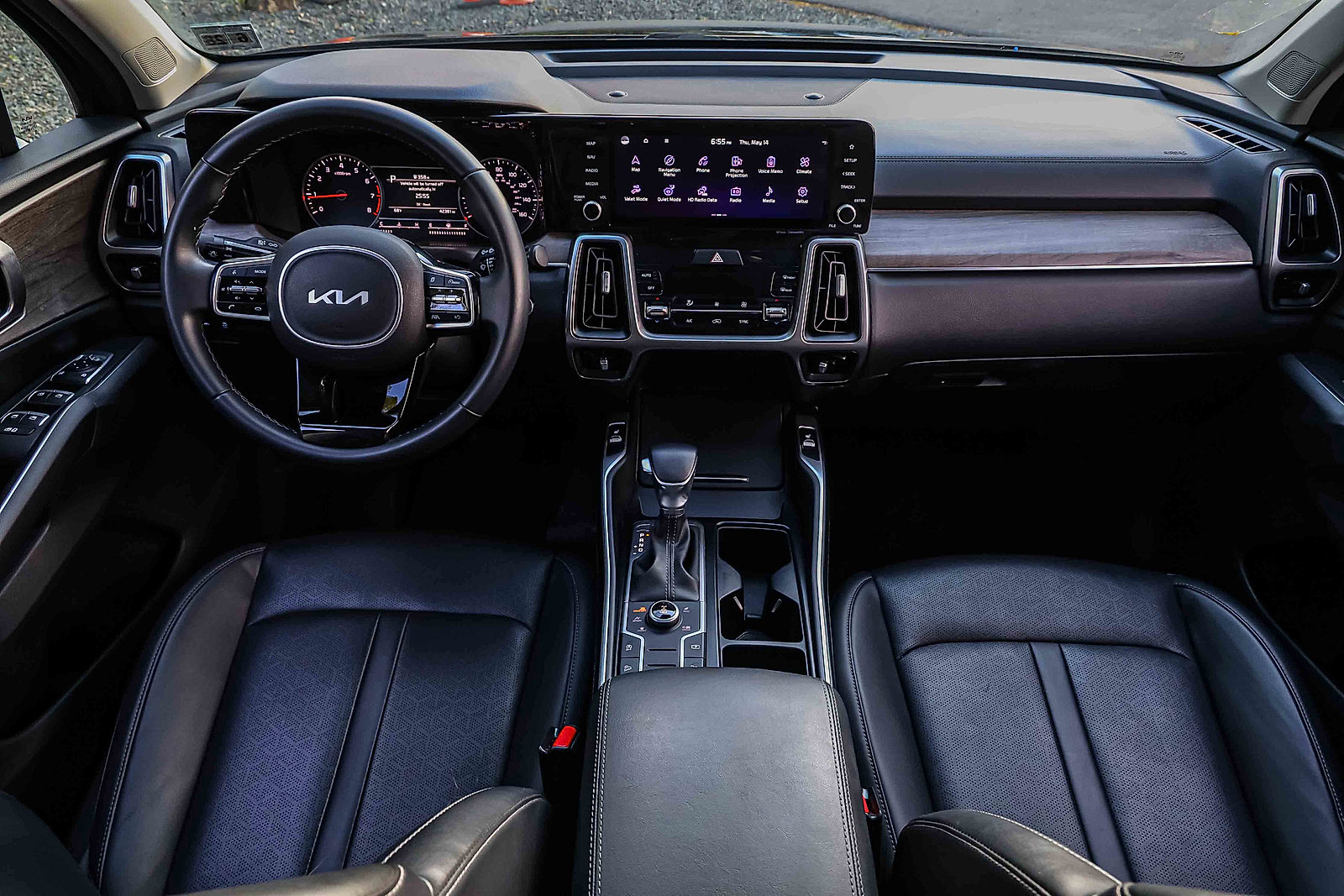 Certified 2023 Kia Sorento S w/ Panoramic Sunroof Package AWD/4WD image 19
