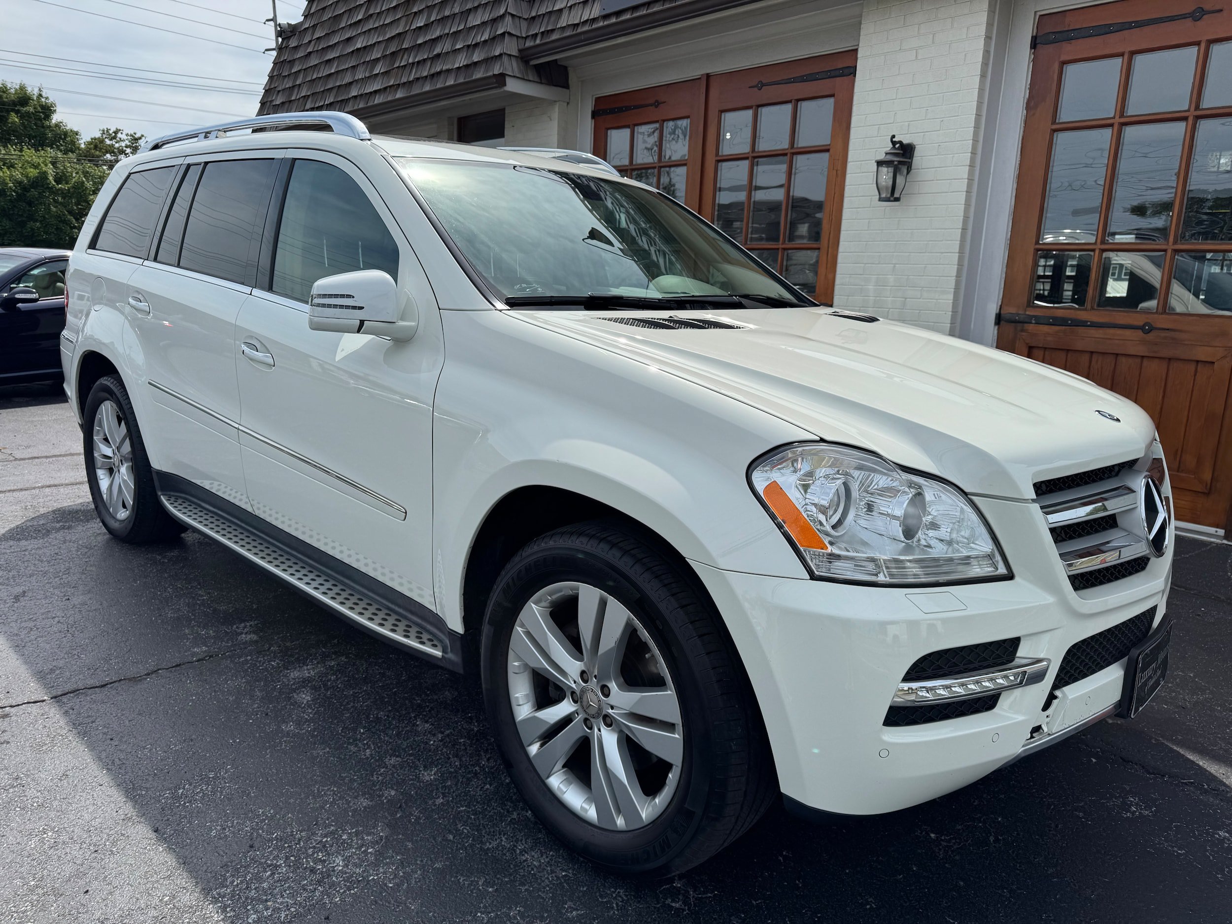 Used 2012 Mercedes-Benz GL 450 4MATIC image 2