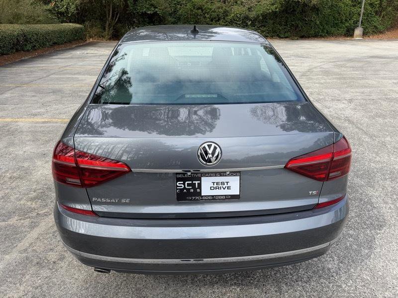 Used 2017 Volkswagen Passat 1.8T SE FWD image 7