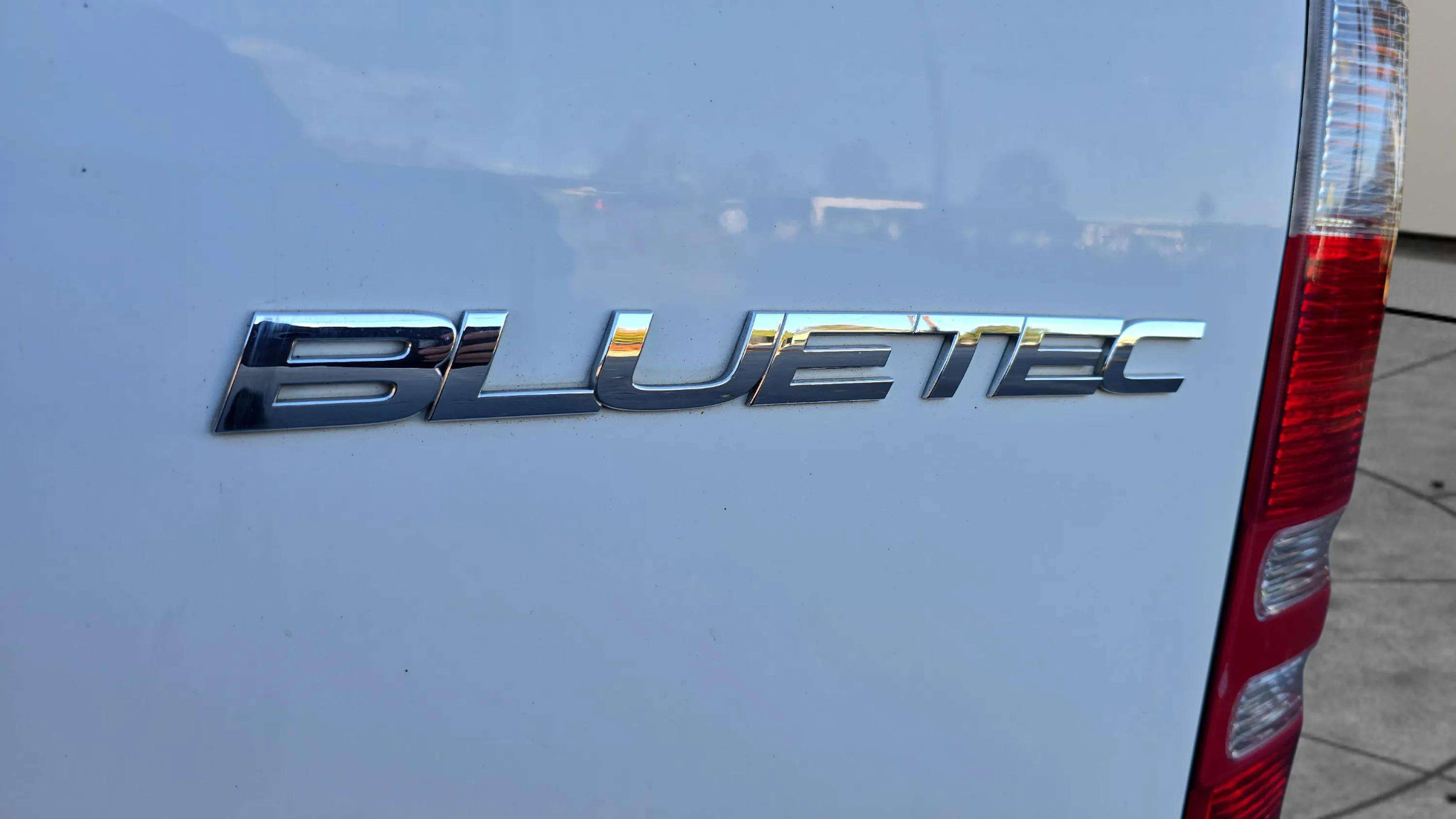 Used 2014 Freightliner Sprinter 3500 image 22