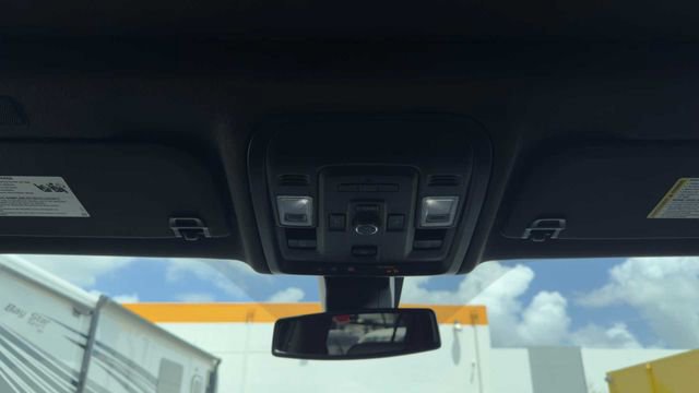 Used 2021 Chevrolet Suburban RST w/ Luxury Package RWD image 22