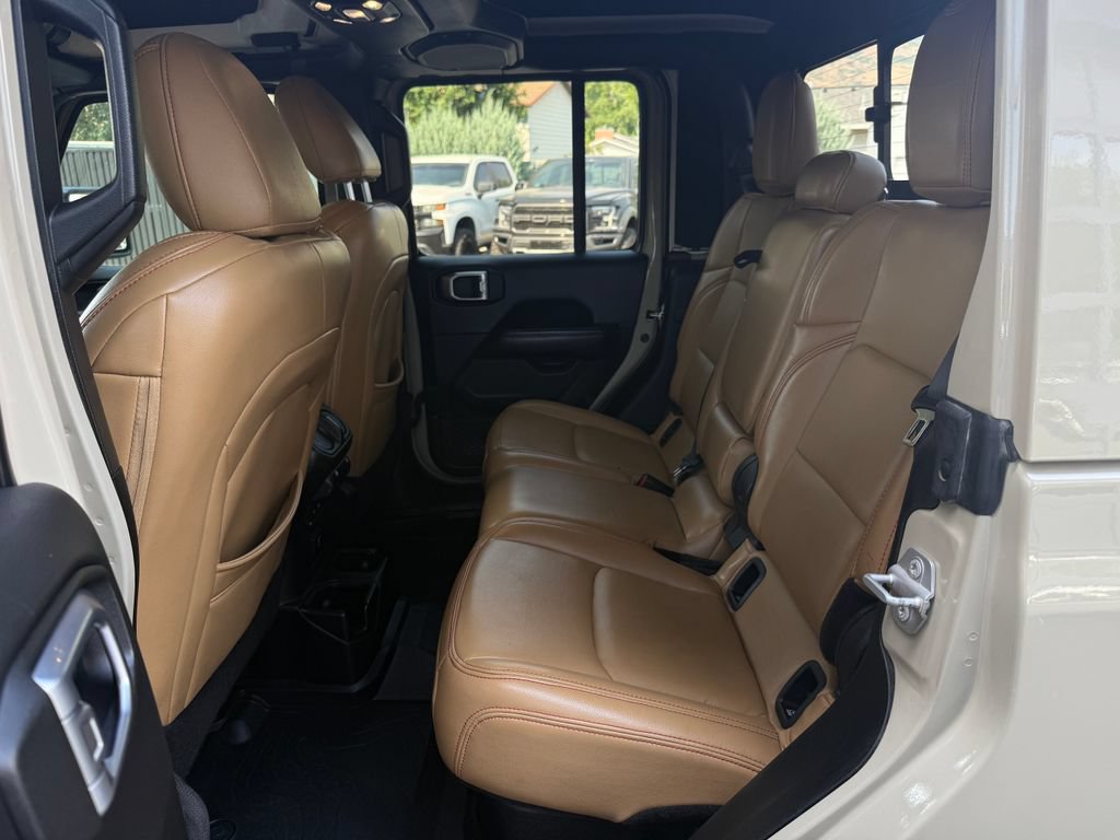 Used 2020 Jeep Gladiator Rubicon AWD/4WD image 33