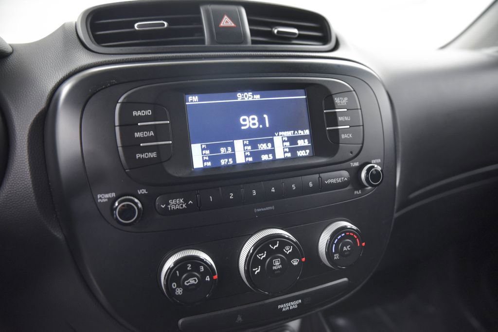 Used 2018 Kia Soul image 19