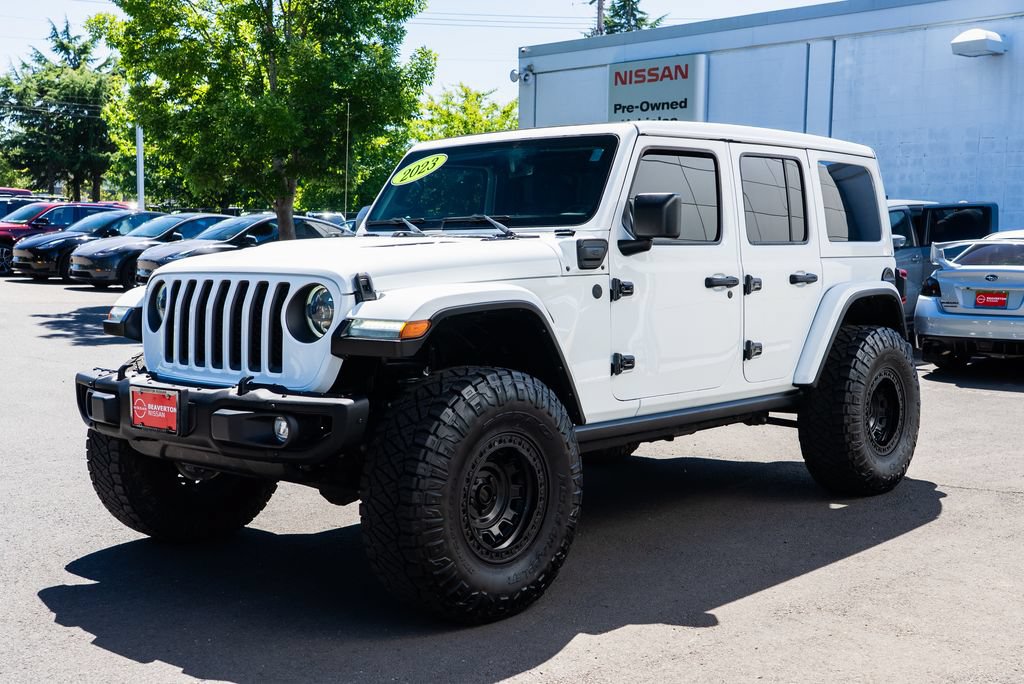 Used 2023 Jeep Wrangler Unlimited Rubicon 4xe w/ Steel Bumper Group AWD/4WD image 3