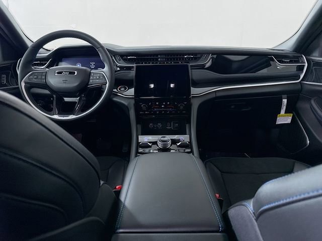 Used 2024 Jeep Grand Cherokee Trailhawk image 23