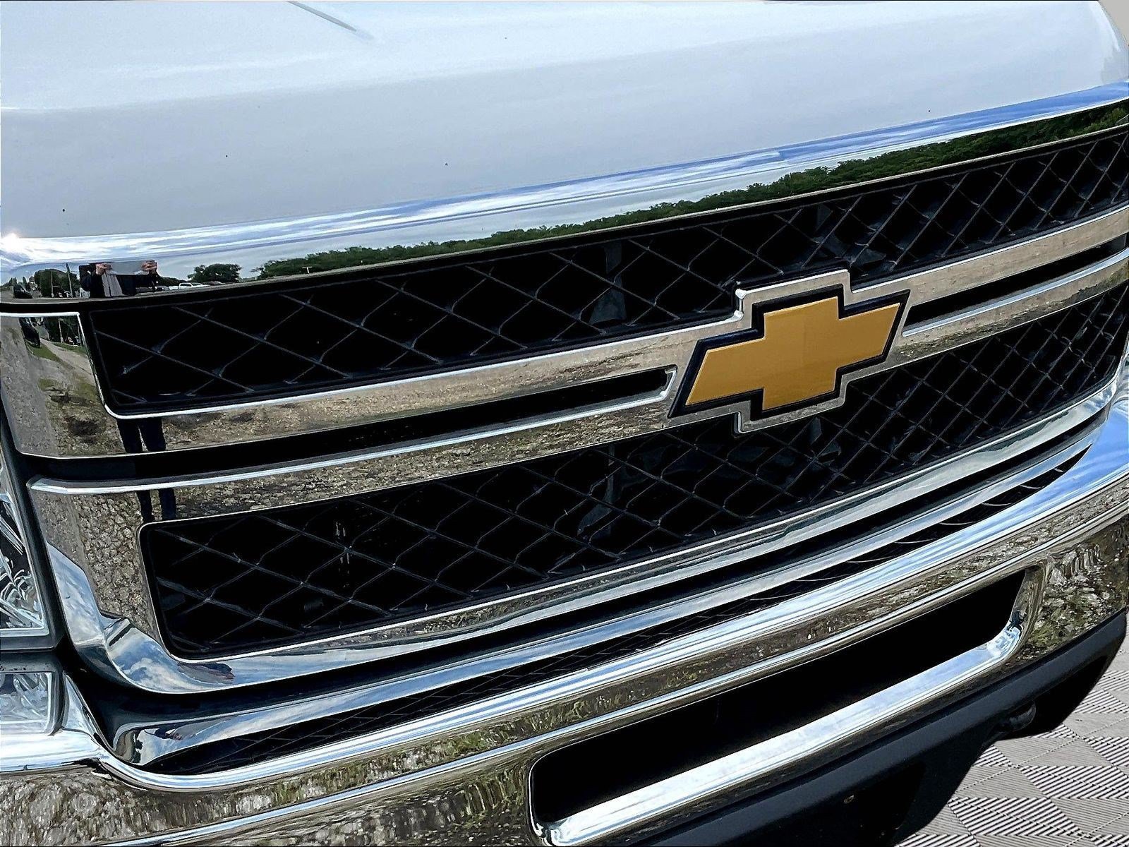 Used 2013 Chevrolet Silverado 2500 W/T AWD/4WD image 24