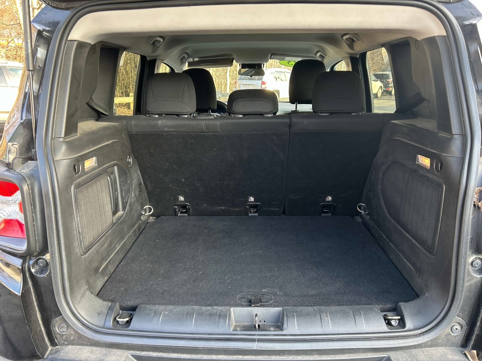 Used 2015 Jeep Renegade Trailhawk image 12