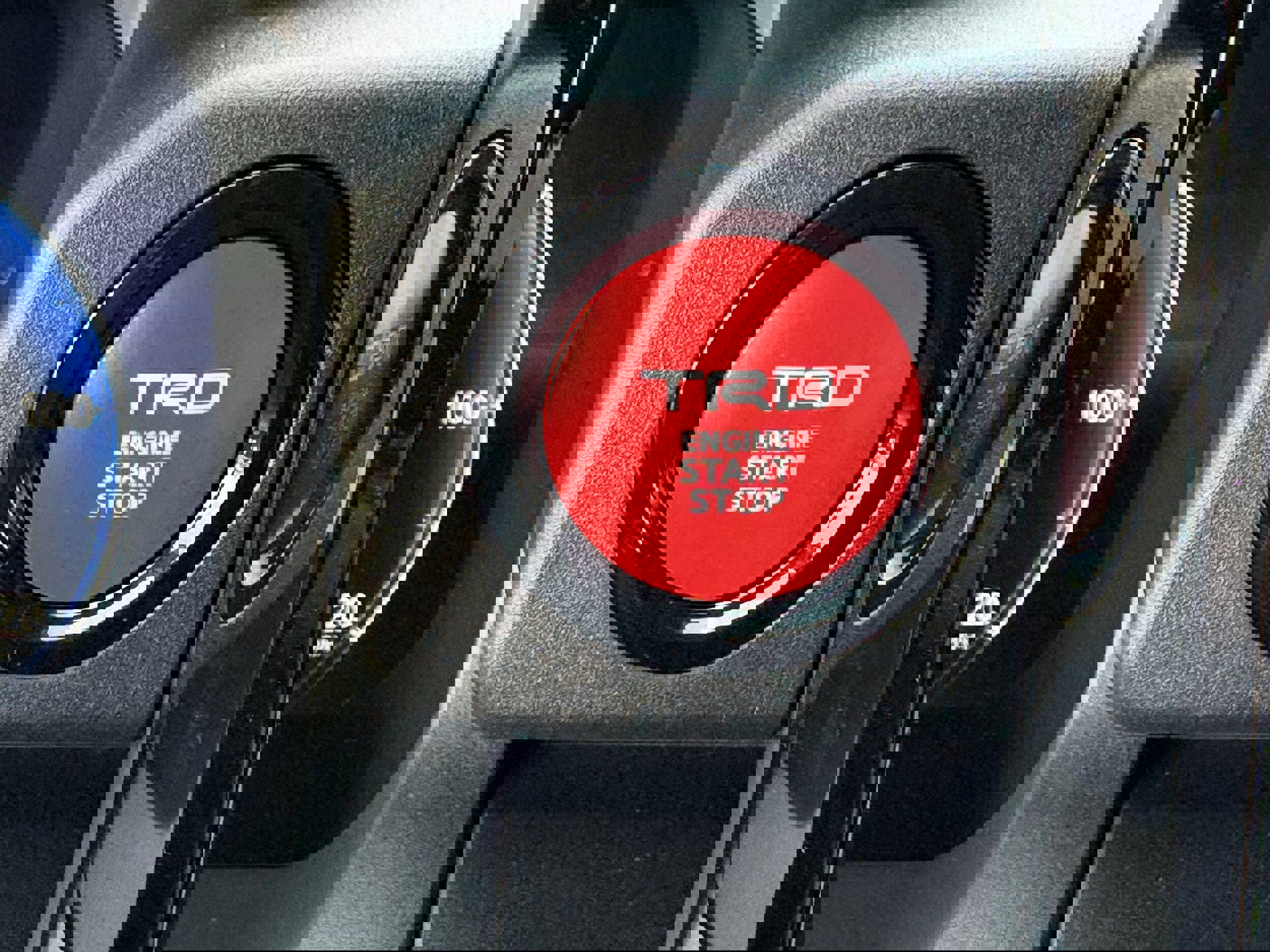 Used 2025 Toyota 4Runner TRD Off-Road Premium image 18