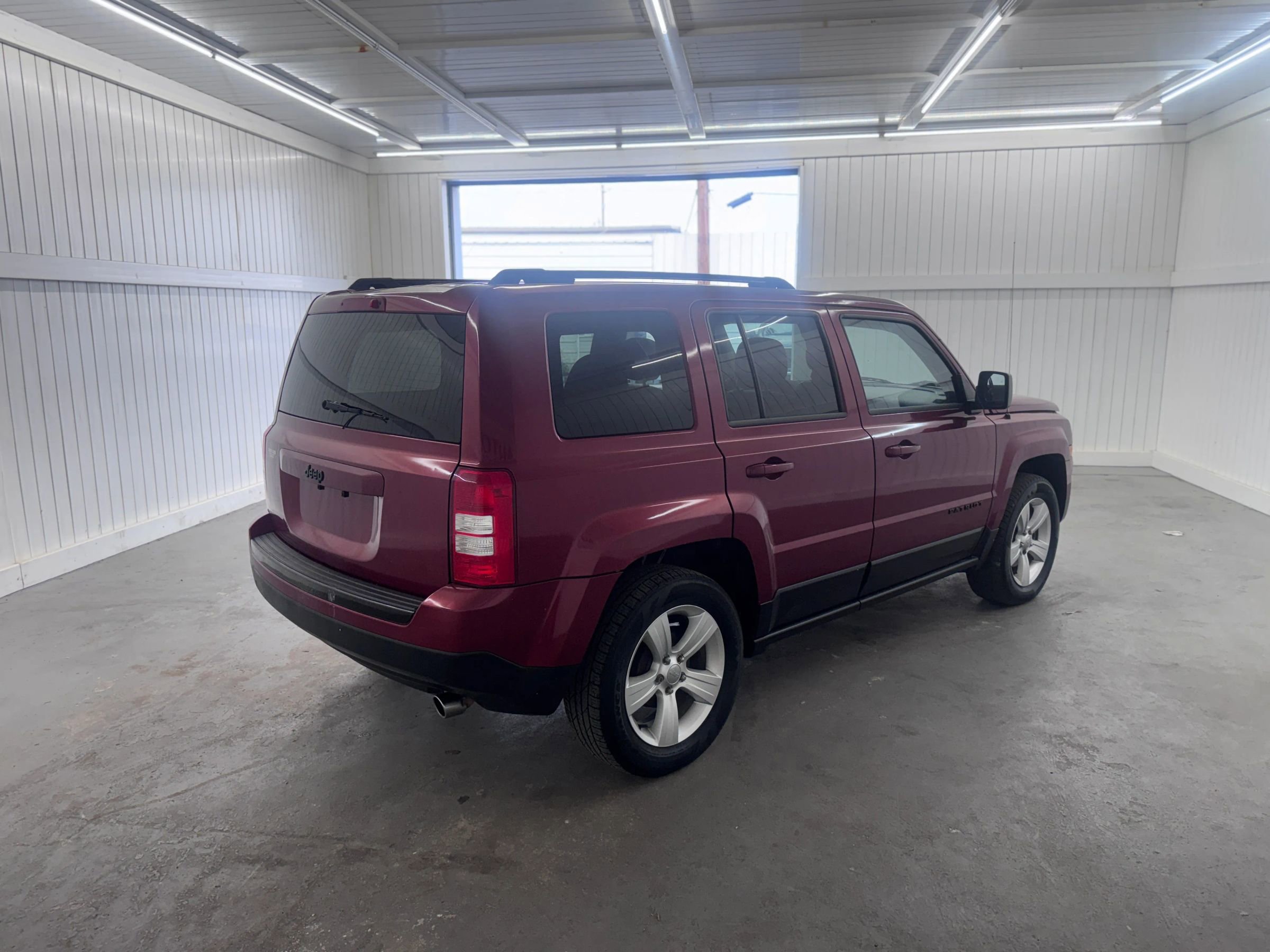 Used 2014 Jeep Patriot Sport w/ Power Value Group FWD image 5