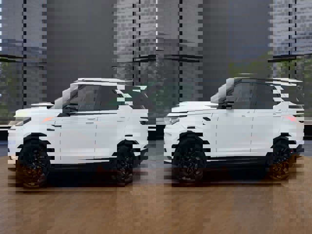 Used 2024 Land Rover Discovery S image 2