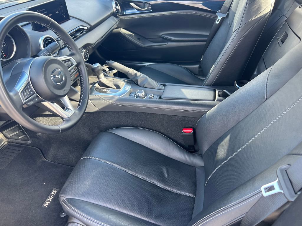 Used 2025 MAZDA MX-5 Miata RF Grand Touring image 9