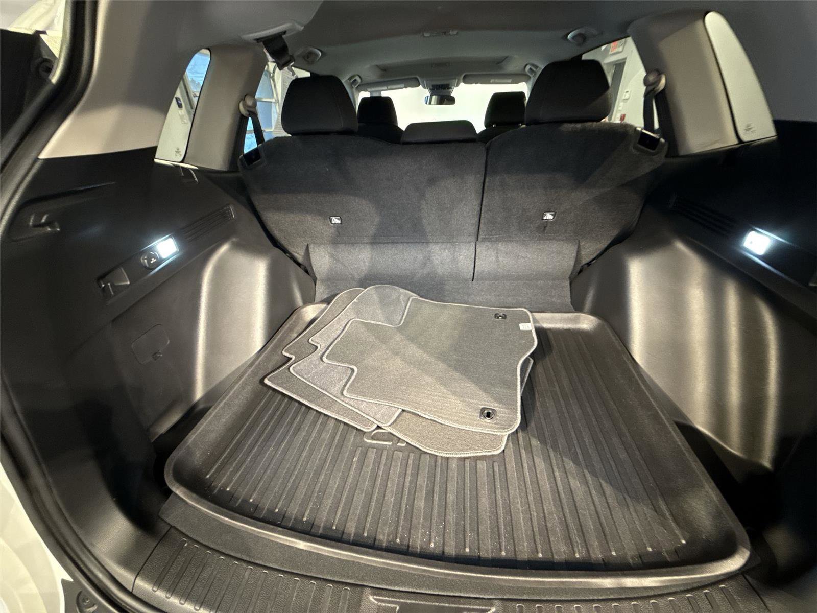 Used 2025 Honda CR-V EX image 20