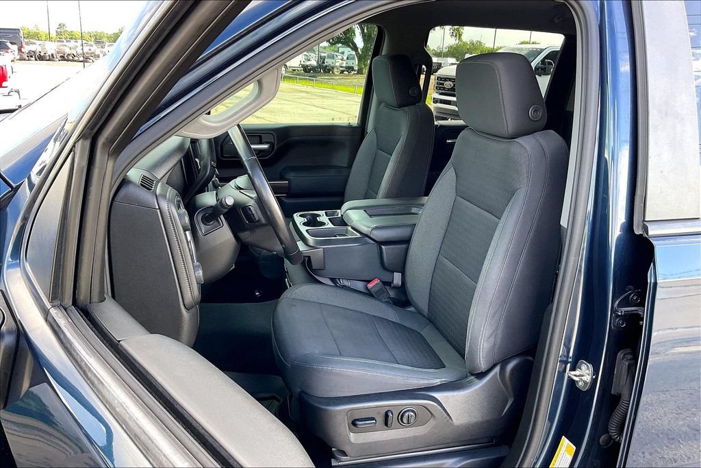 Used 2020 Chevrolet Silverado 1500 LT w/ Texas Edition RWD image 18