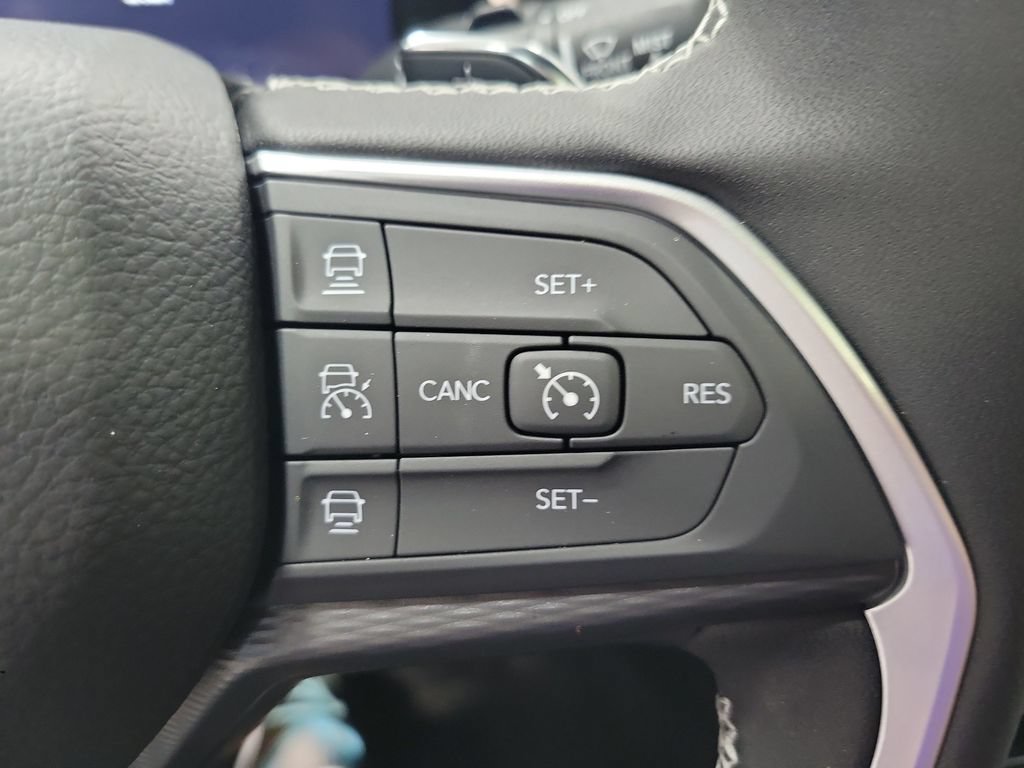 New 2026 Jeep Grand Cherokee L 4WD image 23
