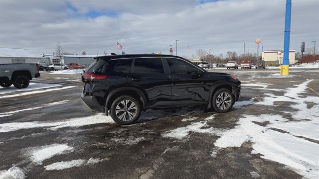 Used 2023 Nissan Rogue SV image 7