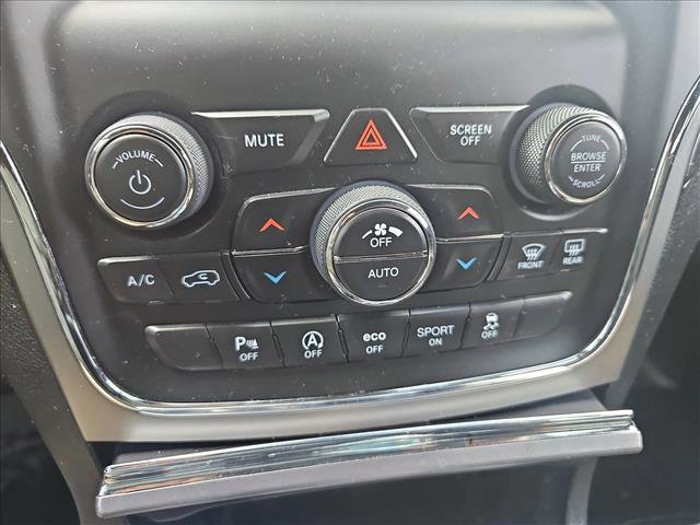 Used 2018 Jeep Grand Cherokee Laredo image 16