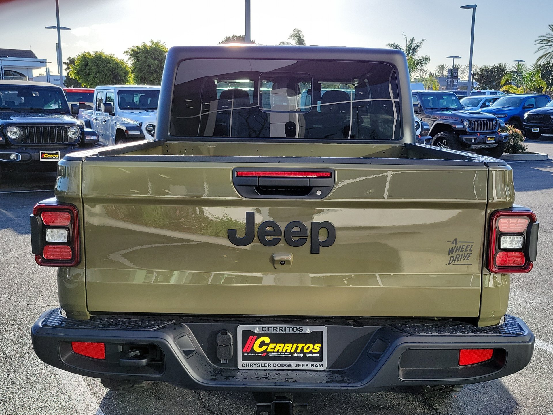 New 2026 Jeep Gladiator Sport AWD/4WD image 14