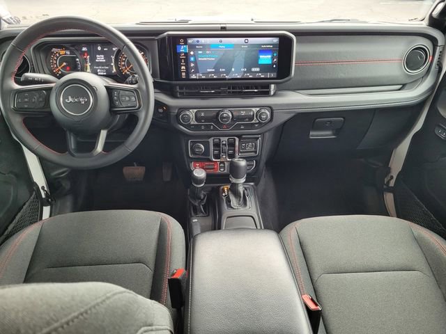 Certified 2025 Jeep Wrangler Unlimited Rubicon image 6