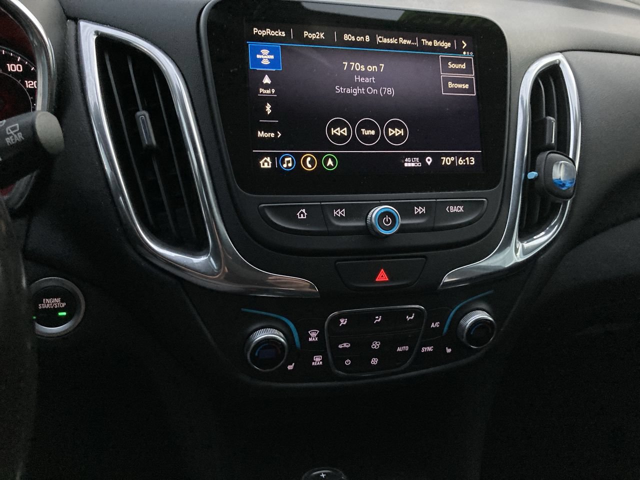 Used 2019 Chevrolet Equinox LT AWD/4WD image 12