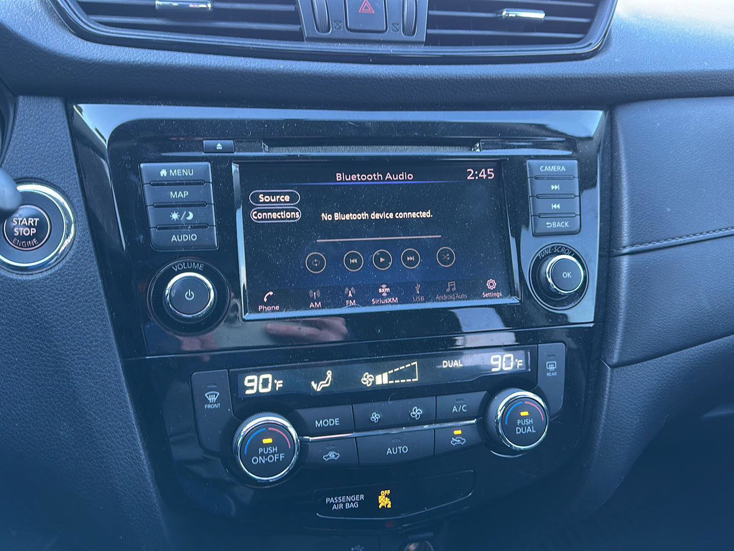 Used 2018 Nissan Rogue SV w/ Sun & Sound Touring Package image 18