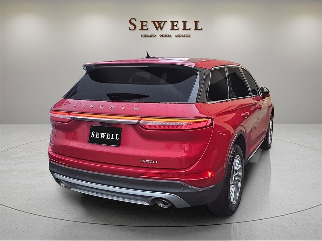 Certified 2025 Lincoln Corsair FWD image 3