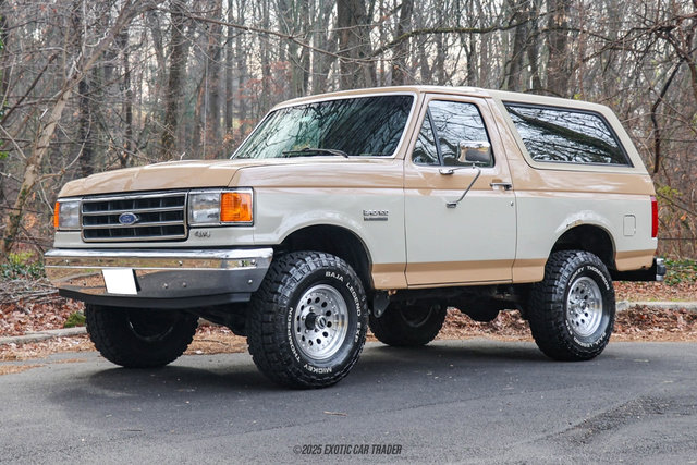 Used 1990 Ford Bronco Custom image 14