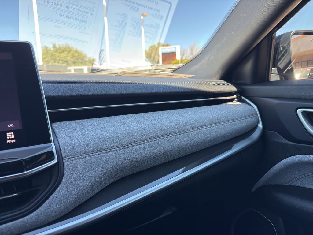 Used 2023 Jeep Compass Latitude w/ Sun and Sound Group image 30