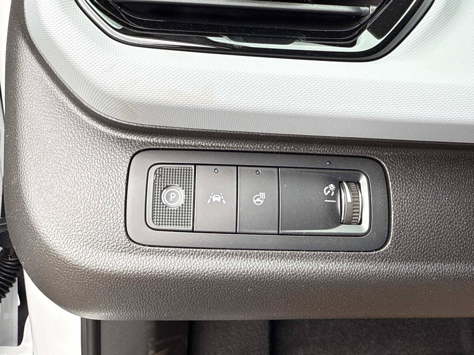 New 2027 Chevrolet Bolt LT w/ Comfort Package FWD image 28