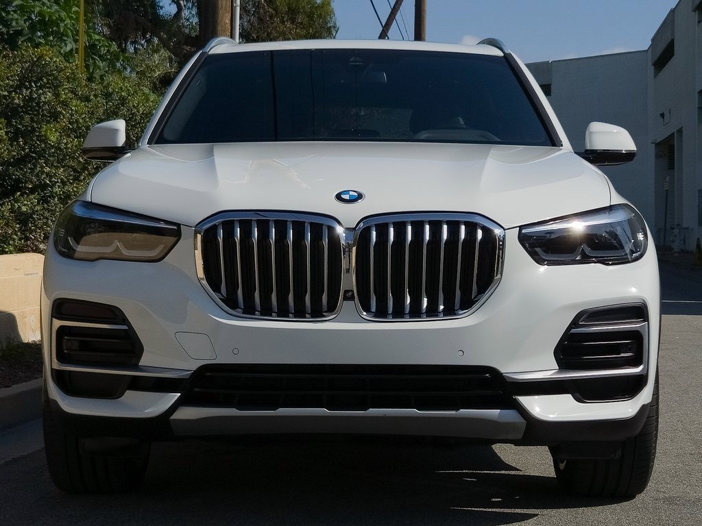 Used 2023 BMW X5 xDrive40i w/ Parking Assistance Package image 29