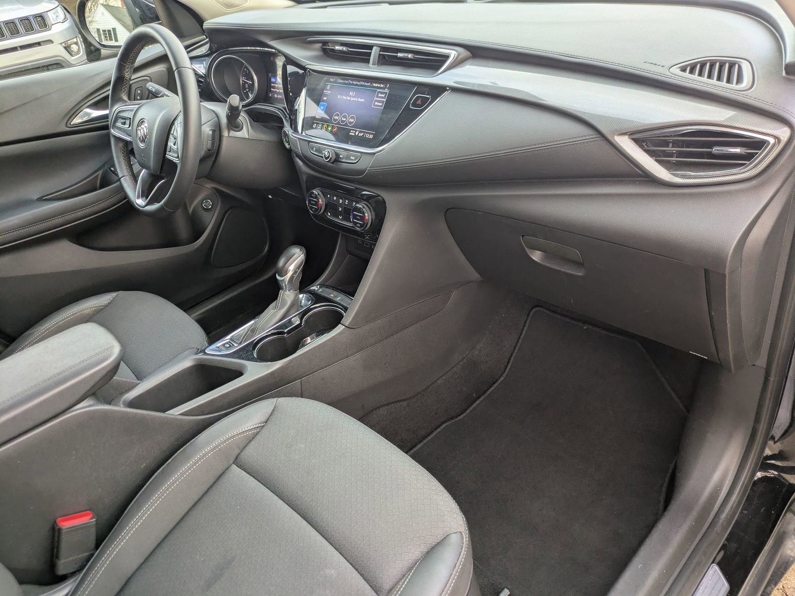 Used 2022 Buick Encore GX Select image 31