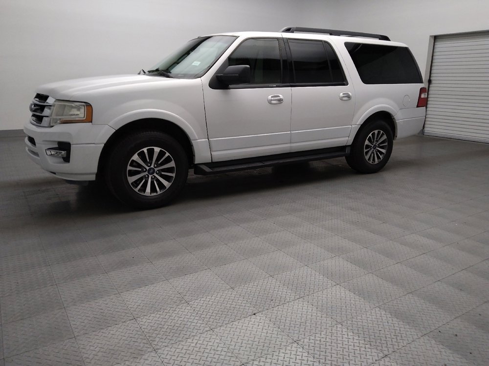 Used 2015 Ford Expedition EL XLT image 2