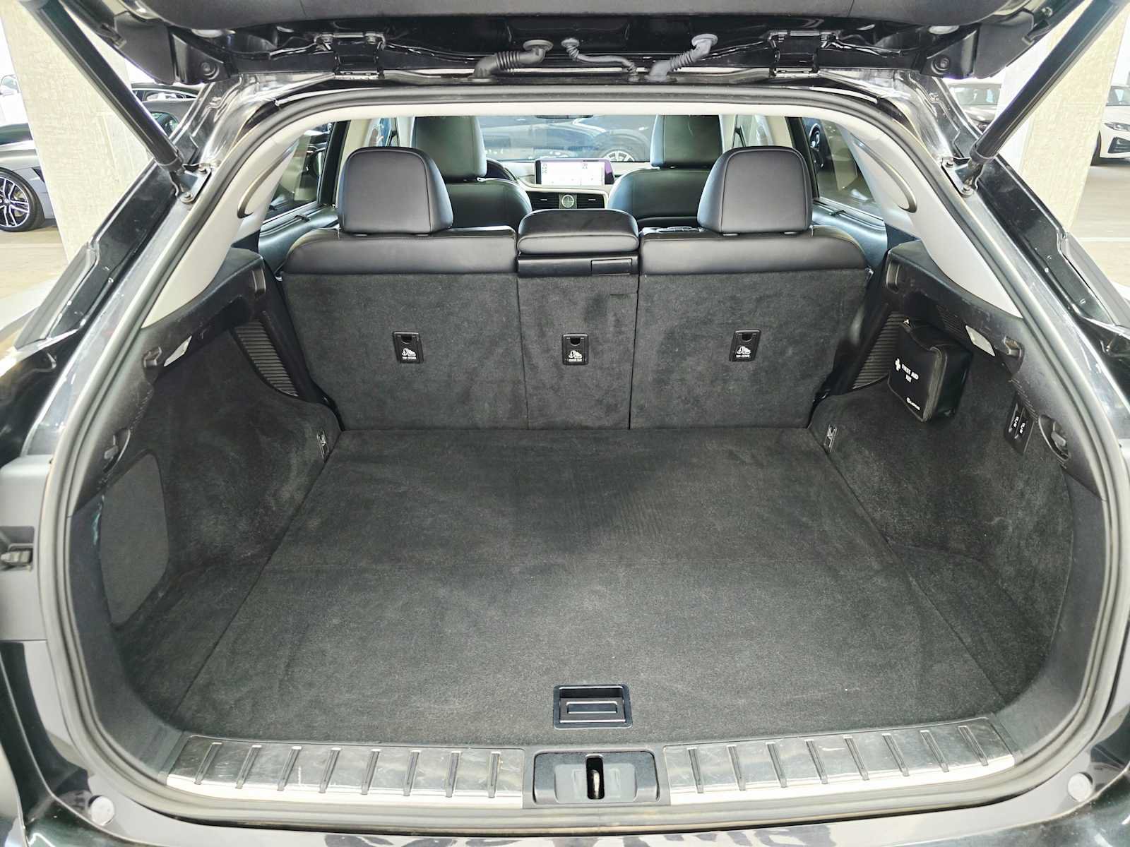 Used 2018 Lexus RX 450h AWD w/ Luxury Package image 28