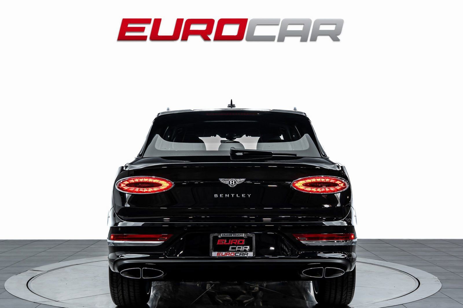 Used 2024 Bentley Bentayga AWD/4WD image 4