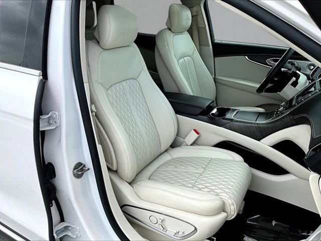 Used 2019 Lincoln Nautilus Black Label image 9