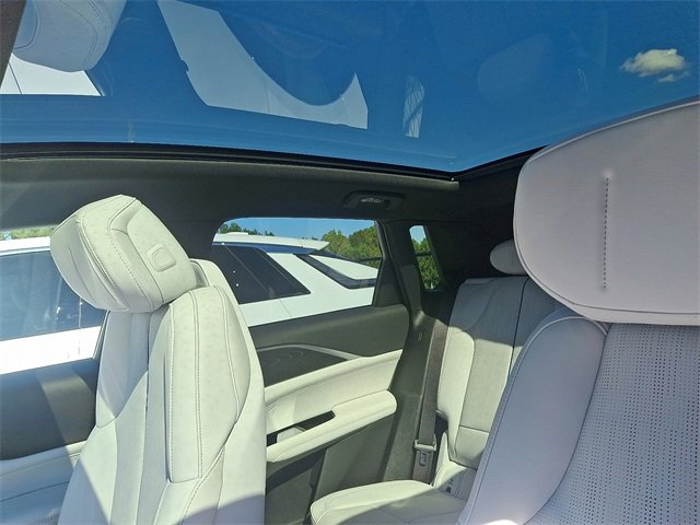 New 2026 Cadillac Lyriq Luxury image 12