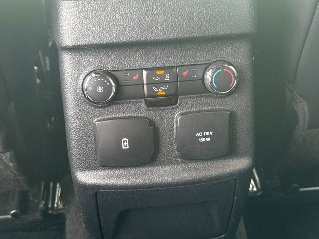 Used 2017 Ford Explorer Limited w/ Equipment Group 301A FWD image 15