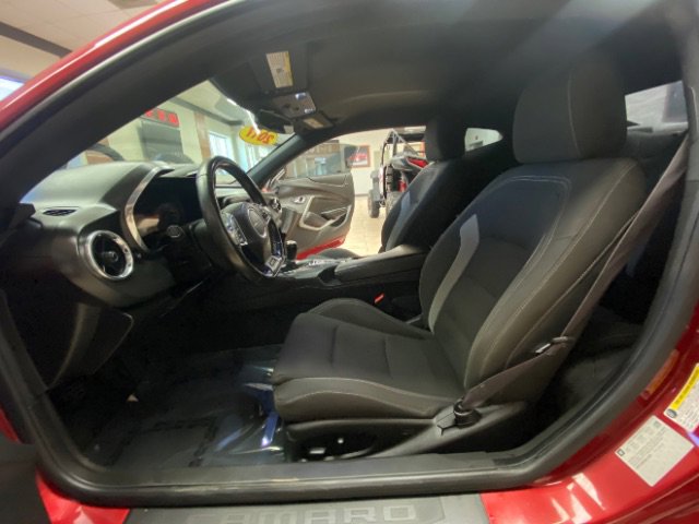 Used 2017 Chevrolet Camaro LT RWD image 15