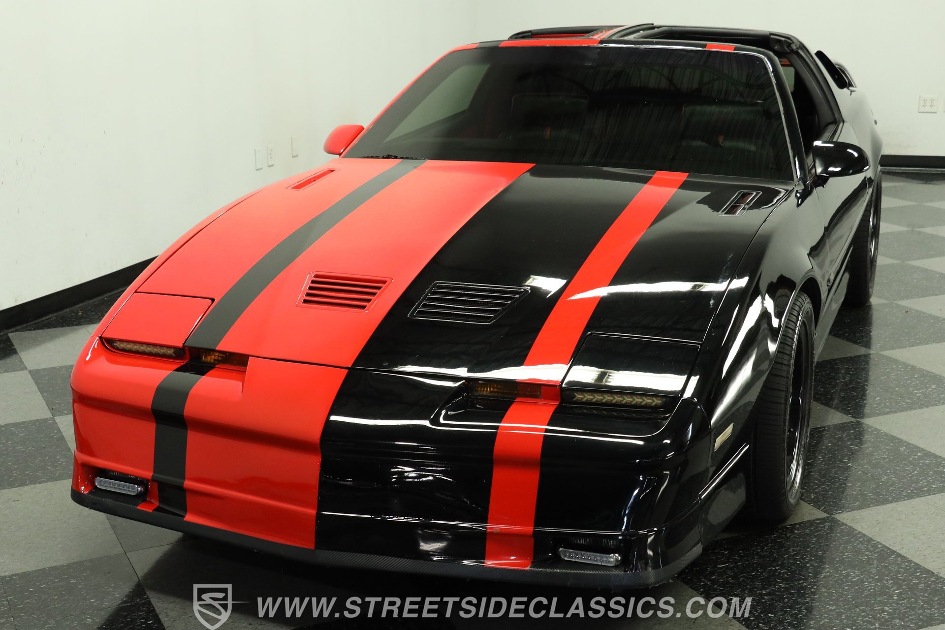Used 1989 Pontiac Firebird Trans Am RWD image 17