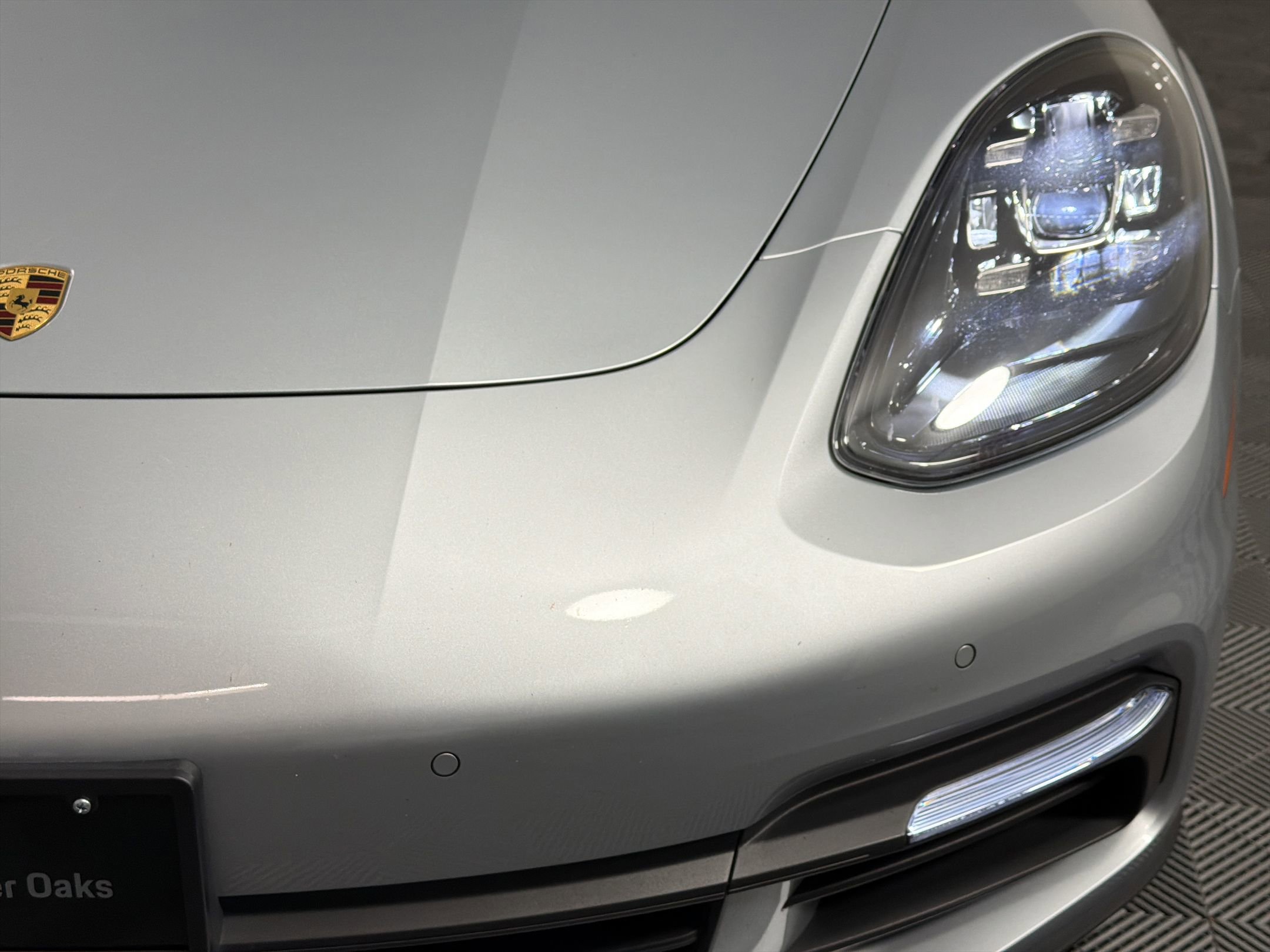 Certified 2018 Porsche Panamera image 11
