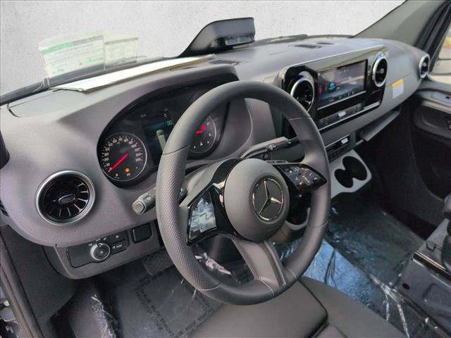 New 2025 Mercedes-Benz Sprinter 2500 image 10