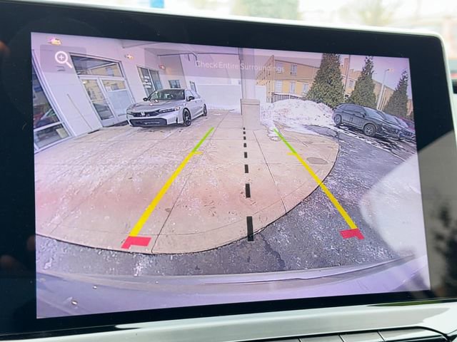 Used 2024 Jeep Compass Latitude w/ Altitude Special Edition image 17