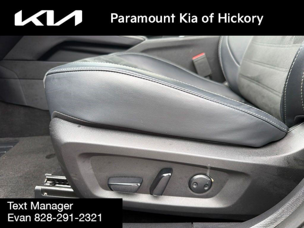 Used 2024 Mitsubishi Outlander SE Black Edition FWD image 20