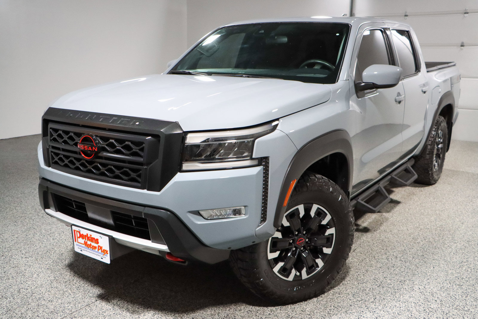 Used 2023 Nissan Frontier PRO-4X w/ Technology Package image 32