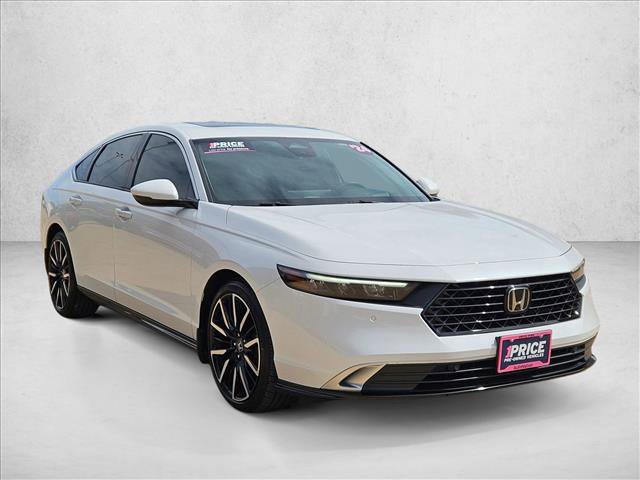Used 2024 Honda Accord Touring image 3